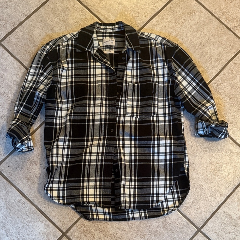 Classic Black and White Checkered Women’s Shirt